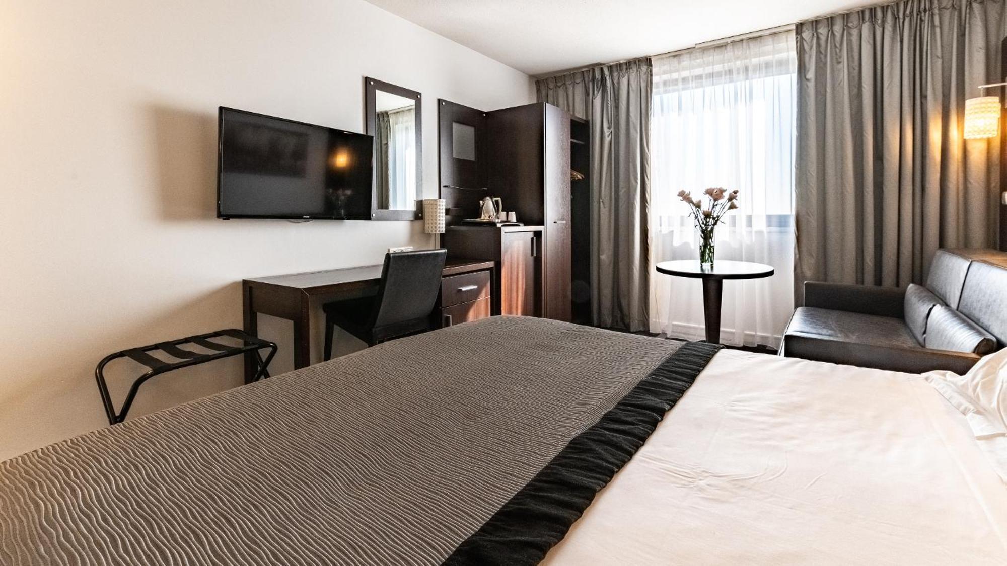 Holiday Inn Dijon Toison D'Or By Ihg Exterior foto
